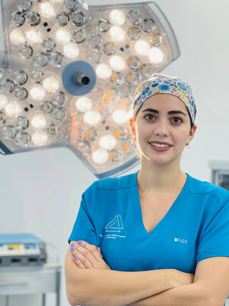 Portrait of Dra. Lissete Salazar in surgical scrubs